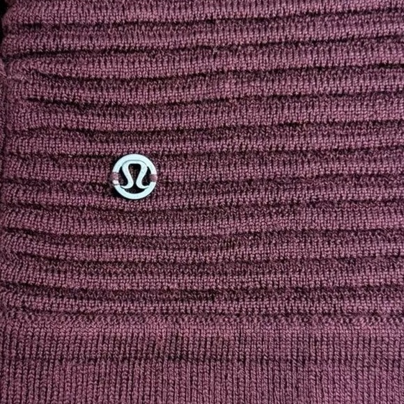 Lululemon sit in lotus II sweater size 8 - Picture 5 of 6